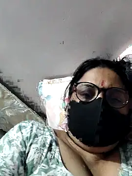 purvi46 online show from June 1, 2026, 5:31 am