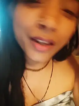 Snapshot of SweetTsAngel chatting on May 22, 2026, 10:32 am SweetTsAngel online show from May 22, 2026, 10:32 am