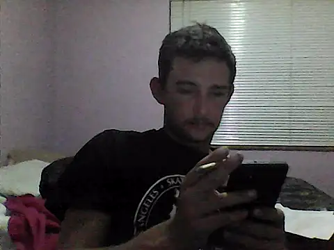 Snapshot of ekslus247 chatting on April 9, 2026, 6:46 pm ekslus247 online show from April 9, 2026, 6:46 pm