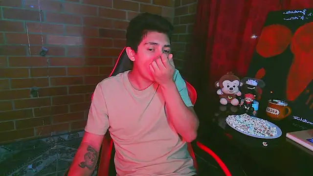 ethann2  online show from April 2, 2026, 7:50 am