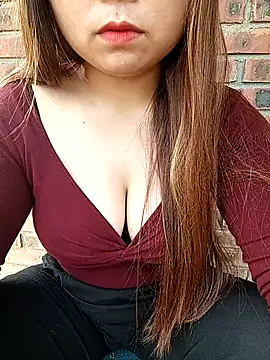 Snapshot of jas-cutle chatting on April 4, 2026, 7:39 am jas-cutle online show from April 4, 2026, 7:39 am