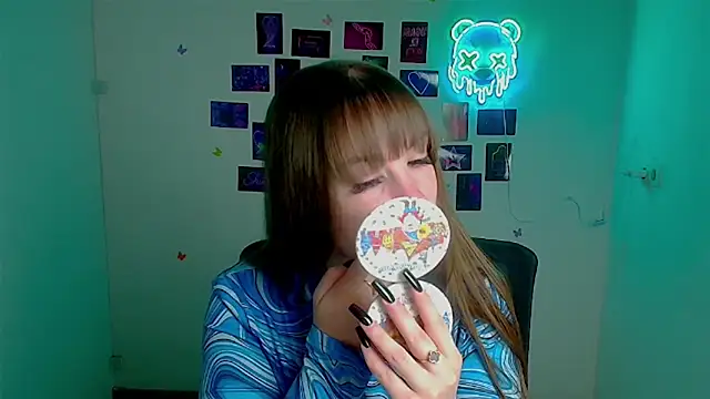 Snapshot of Tiffani_Angel chatting on April 15, 2026, 5:36 am Tiffani Angel online show from April 15, 2026, 5:36 am