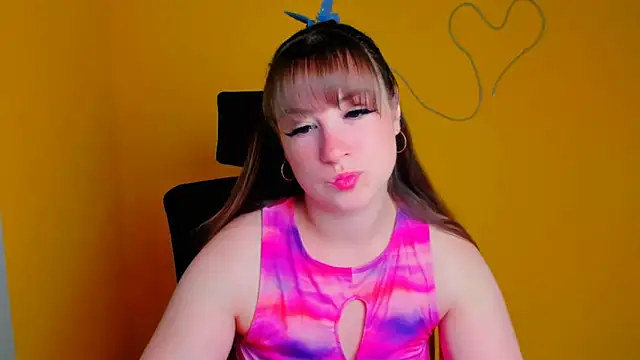 Snapshot of Tiffani_Angel chatting on May 19, 2026, 5:58 am Tiffani Angel online show from May 19, 2026, 5:58 am