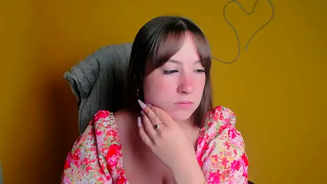 Snapshot of Tiffani_Angel chatting on June 23, 2026, 5:27 am Tiffani Angel online show from June 23, 2026, 5:27 am