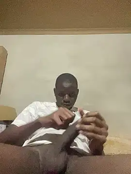 nightpapie2 online show from June 11, 2026, 10:41 pm