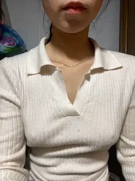 -Tini- online show from April 1, 2026, 2:25 pm