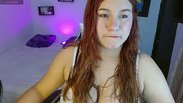 Snapshot of _Lucianaa_1 chatting on April 14, 2026, 4:07 am Lucianaa 1 online show from April 14, 2026, 4:07 am