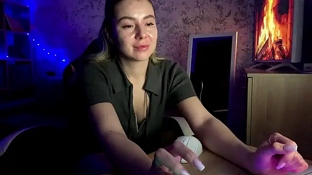 SandyKiss  online show from April 3, 2026, 3:32 pm