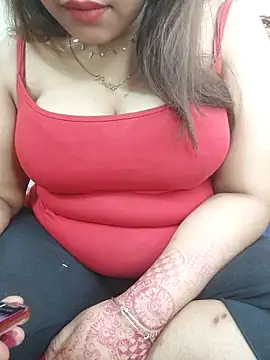 Your Mommy 003 online show from April 7, 2026, 10:42 pm