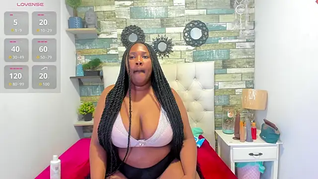 Skylernaomi online show from July 16, 2026, 2:12 pm