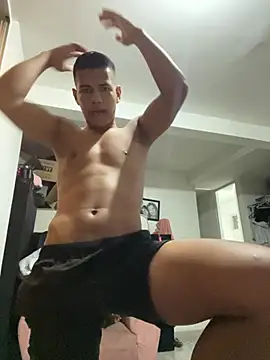 noahdark  online show from April 3, 2026, 4:54 am