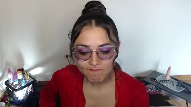 Snapshot of FreyaRouge chatting on June 12, 2026, 5:12 pm FreyaRouge online show from June 12, 2026, 5:12 pm