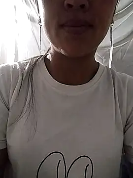 Snapshot of Lisa-aa chatting on April 16, 2026, 10:34 pm Lisa-aa online show from April 16, 2026, 10:34 pm