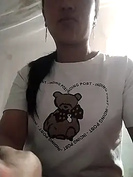 Snapshot of Lisa-aa chatting on April 23, 2026, 12:51 pm Lisa-aa online show from April 23, 2026, 12:51 pm