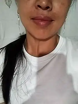 Snapshot of Lisa-aa chatting on April 25, 2026, 1:41 pm Lisa-aa online show from April 25, 2026, 1:41 pm