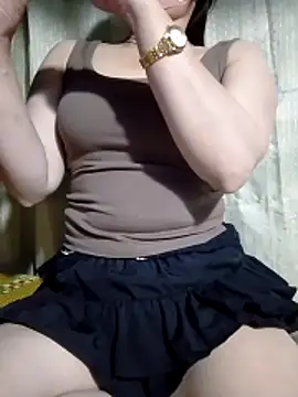 Mi-Naney online show from April 18, 2026, 2:54 pm