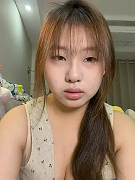 Snapshot of xx132546 chatting on May 8, 2026, 12:54 pm xx132546 online show from May 8, 2026, 12:54 pm