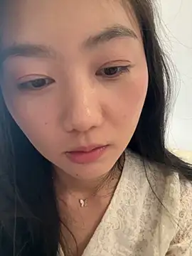 Shanshan 1267 online show from April 11, 2026, 7:45 am
