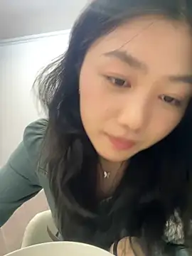 Shanshan 1267 online show from April 15, 2026, 2:35 pm
