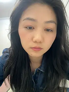 Shanshan 1267 online show from April 25, 2026, 1:41 pm