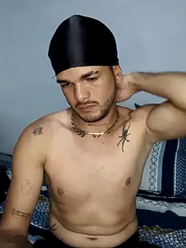 Snapshot of Nicolas_Moncadas chatting on April 18, 2026, 5:17 pm Nicolas Moncadas online show from April 18, 2026, 5:17 pm