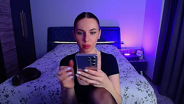 Snapshot of Sour_Berry_ chatting on April 23, 2026, 3:25 pm Sour Berry online show from April 23, 2026, 3:25 pm