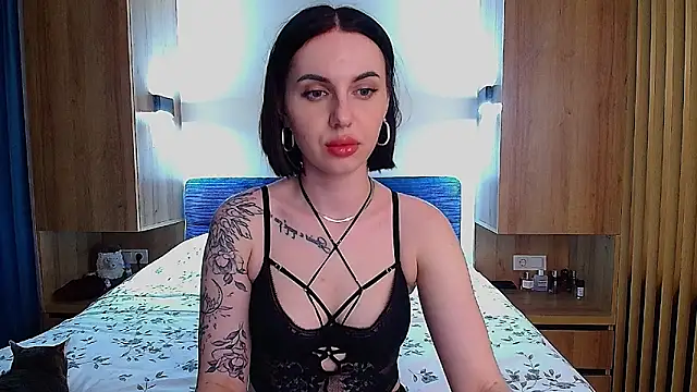 Snapshot of Sour_Berry_ chatting on May 12, 2026, 4:37 pm Sour Berry online show from May 12, 2026, 4:37 pm