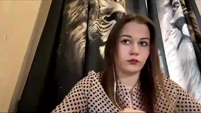 TinaBloom online show from April 3, 2026, 7:17 am