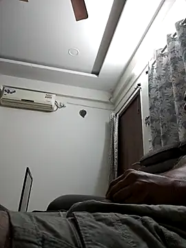 Snapshot of noonekinghere chatting on April 12, 2026, 2:05 am noonekinghere online show from April 12, 2026, 2:05 am