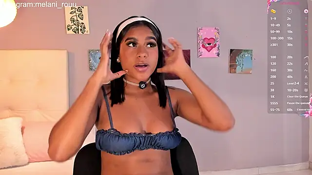 Snapshot of Melaniaa_Roussee chatting on April 13, 2026, 2:17 am Melaniaa Roussee online show from April 13, 2026, 2:17 am
