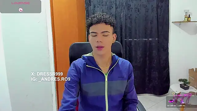 Snapshot of sebascuterouss chatting on July 3, 2026, 11:38 am sebascuterouss online show from July 3, 2026, 11:38 am