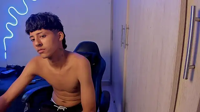 dante martinez online show from April 2, 2026, 8:17 pm