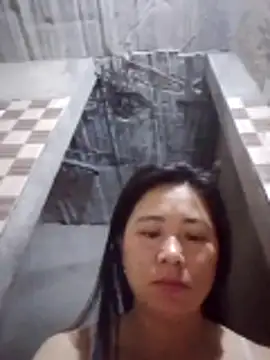 kiss-my online show from April 7, 2026, 10:42 pm