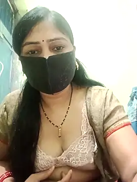 Pinki-girl online show from May 13, 2026, 5:16 am