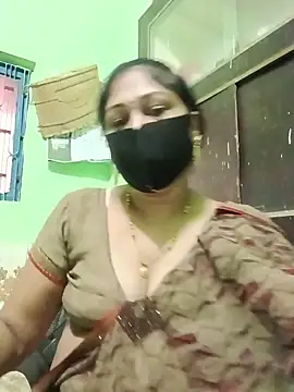 Snapshot of Pinki-girl chatting on June 18, 2026, 4:57 am Pinki-girl online show from June 18, 2026, 4:57 am