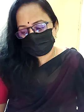 Snapshot of monisha_cam chatting on April 10, 2026, 11:31 pm monisha cam online show from April 10, 2026, 11:31 pm