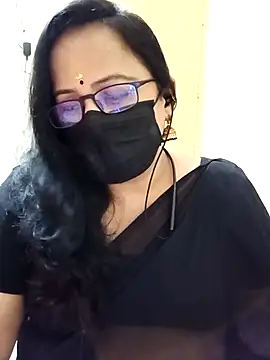 Snapshot of monisha_cam chatting on April 28, 2026, 6:13 pm monisha cam online show from April 28, 2026, 6:13 pm