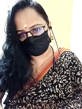 Snapshot of monisha_cam chatting on April 30, 2026, 10:54 am monisha cam online show from April 30, 2026, 10:54 am