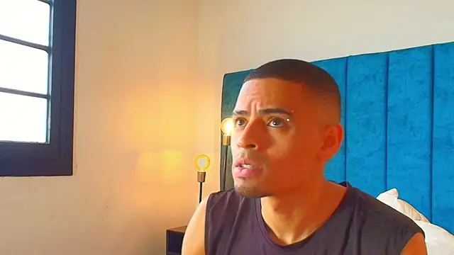 Snapshot of Pablo_Cruzz chatting on April 8, 2026, 7:25 pm Pablo Cruzz online show from April 8, 2026, 7:25 pm