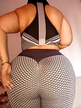 Snapshot of Sexy_yassimna chatting on April 23, 2026, 12:40 pm Sexy yassimna online show from April 23, 2026, 12:40 pm