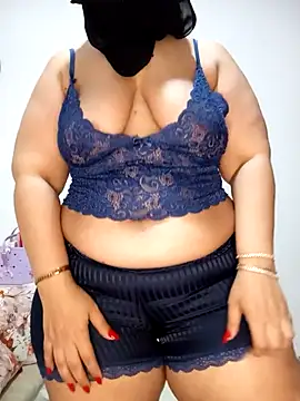Snapshot of Sexy_yassimna chatting on May 10, 2026, 11:54 pm Sexy yassimna online show from May 10, 2026, 11:54 pm