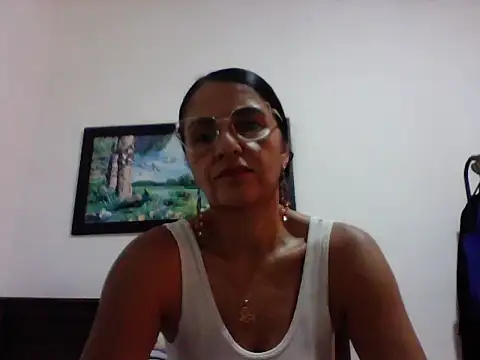 FenixPretty online show from April 26, 2026, 3:21 pm