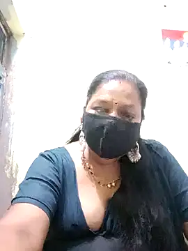 PINKI 024 online show from April 18, 2026, 7:23 am