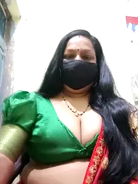 PINKI 024 online show from May 4, 2026, 5:14 am