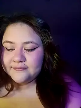 Briandasmit online show from April 11, 2026, 12:37 am