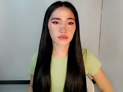 Snapshot of urasiankylie chatting on April 23, 2026, 5:04 pm urasiankylie online show from April 23, 2026, 5:04 pm