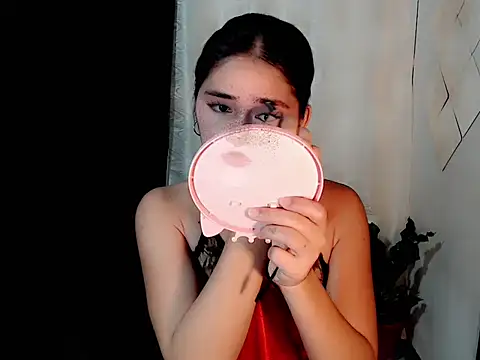 Snapshot of urasiankylie chatting on May 7, 2026, 4:34 pm urasiankylie online show from May 7, 2026, 4:34 pm