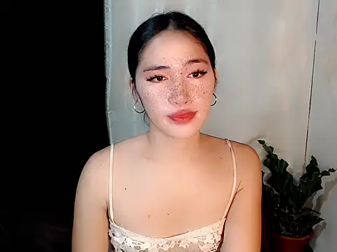 Snapshot of urasiankylie chatting on May 9, 2026, 10:31 am urasiankylie online show from May 9, 2026, 10:31 am