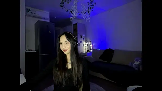 Elizabetswan online show from April 16, 2026, 9:39 pm