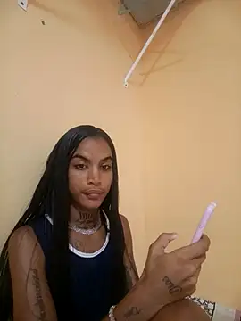 La ReynaZendeya online show from April 2, 2026, 11:57 pm